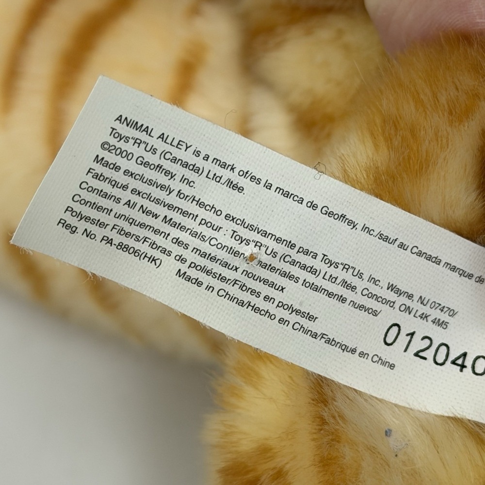 Vintage 2000 Animal Alley Toys R Us Exclusive Orange Tabby Cat Kitty Puppet NWT - Picture 9 of 9